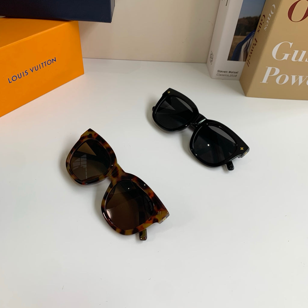 Louis Vuitton Square Black Lens Sunglasses for Men & Women - 486203 - detail image 10