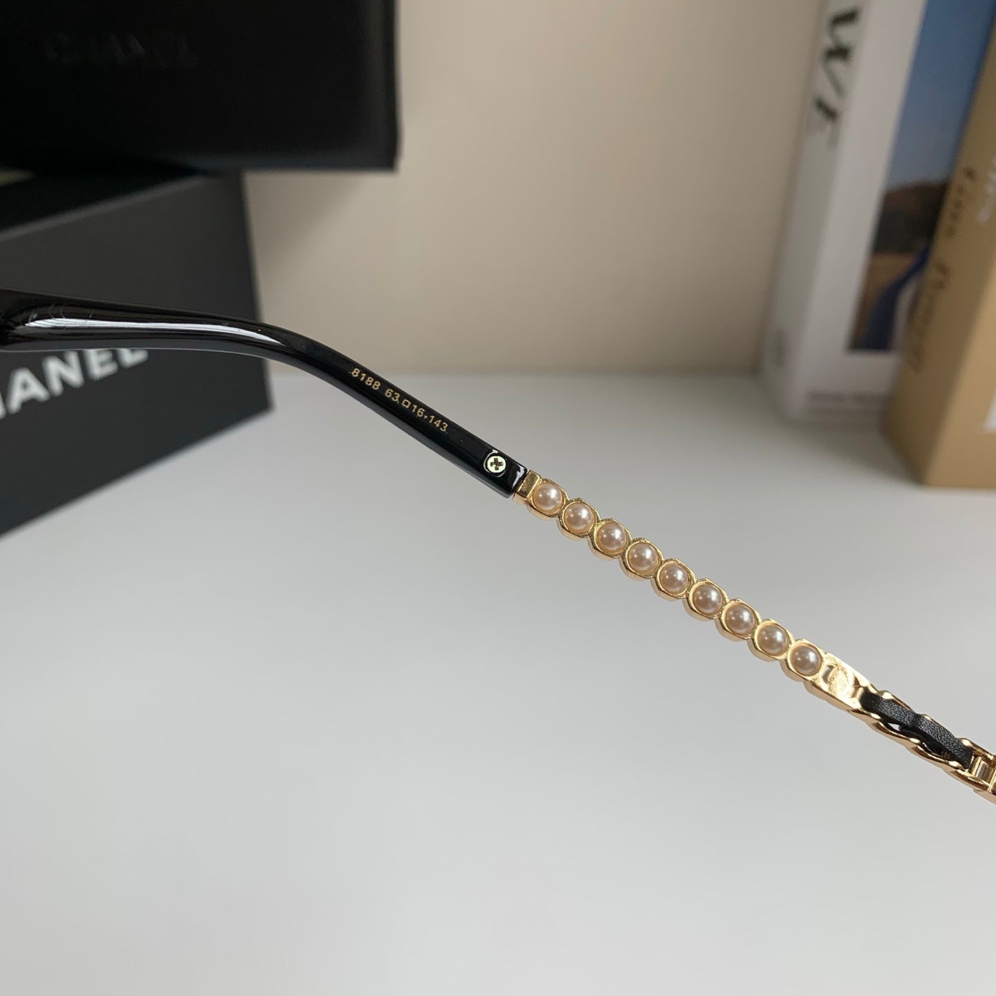 Chanel Oversized Silver Lens Sunglasses for Men & Women - 357998 - detail image 6