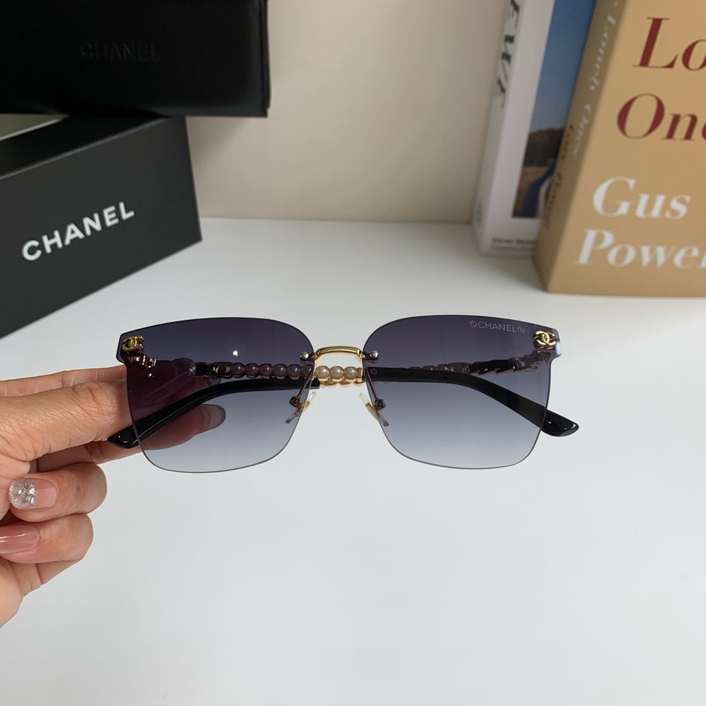 Chanel Oversized Silver Lens Sunglasses for Men & Women - 357998 - detail image 3