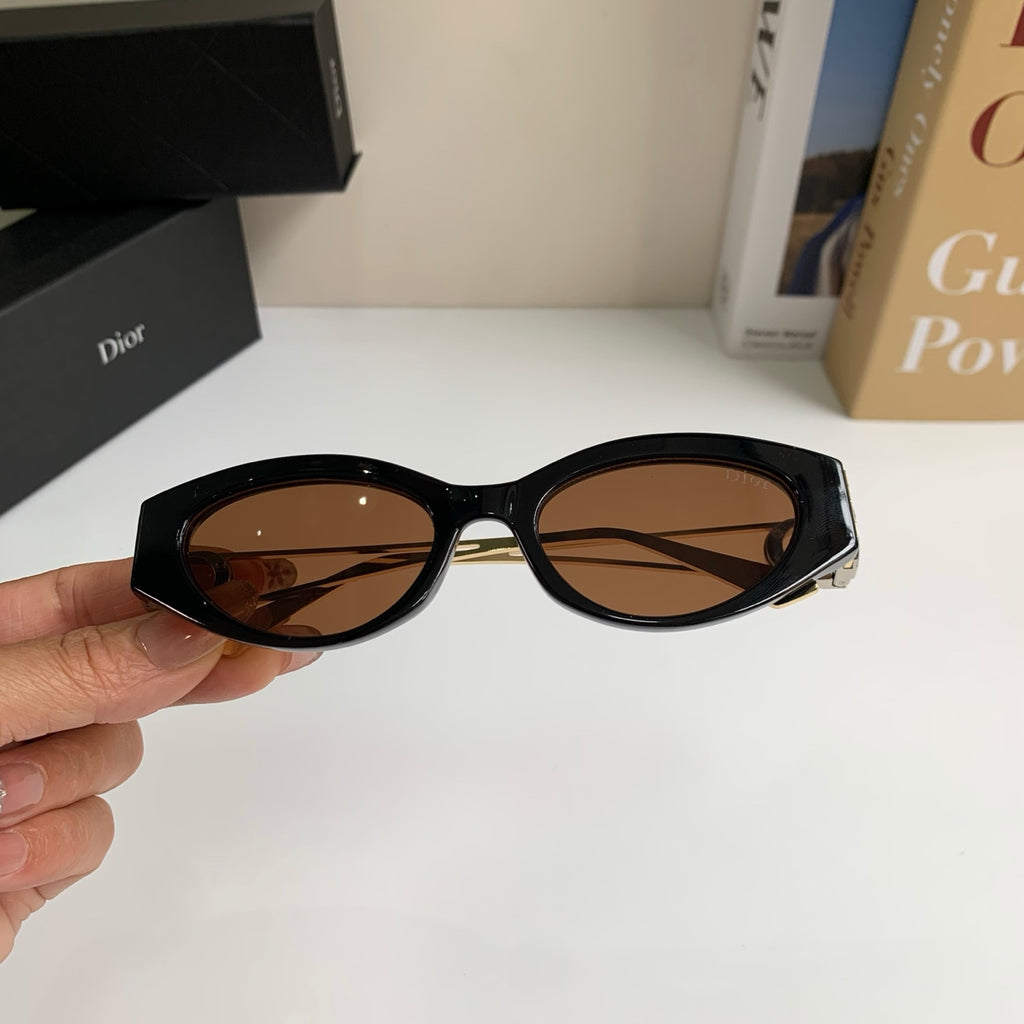 Dior Cat-Eye Black Lens Sunglasses for Men & Women - detail image 4