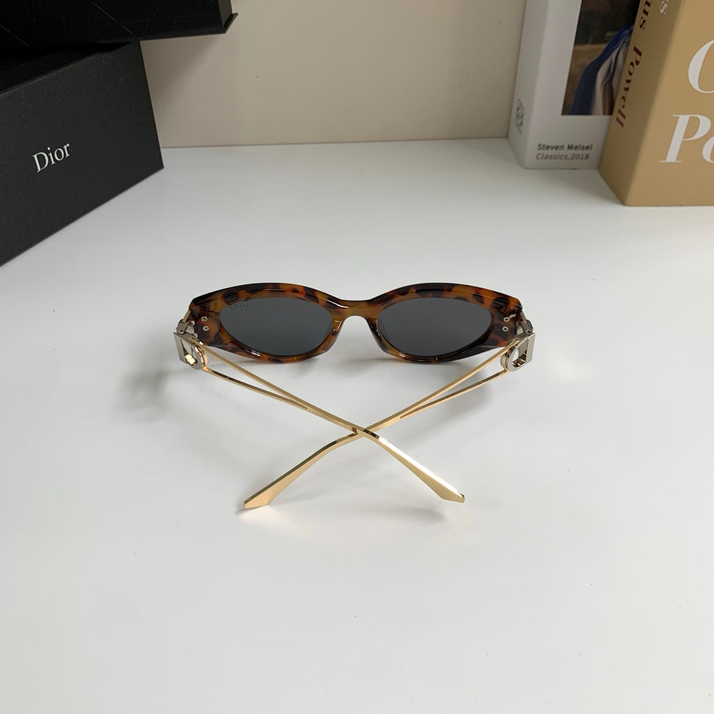Dior Cat-Eye Silver Lens Sunglasses for Men & Women - detail image 9