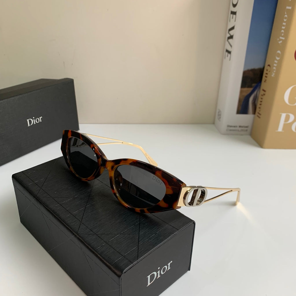Dior Cat-Eye Silver Lens Sunglasses for Men & Women - 398760 - detail image 5