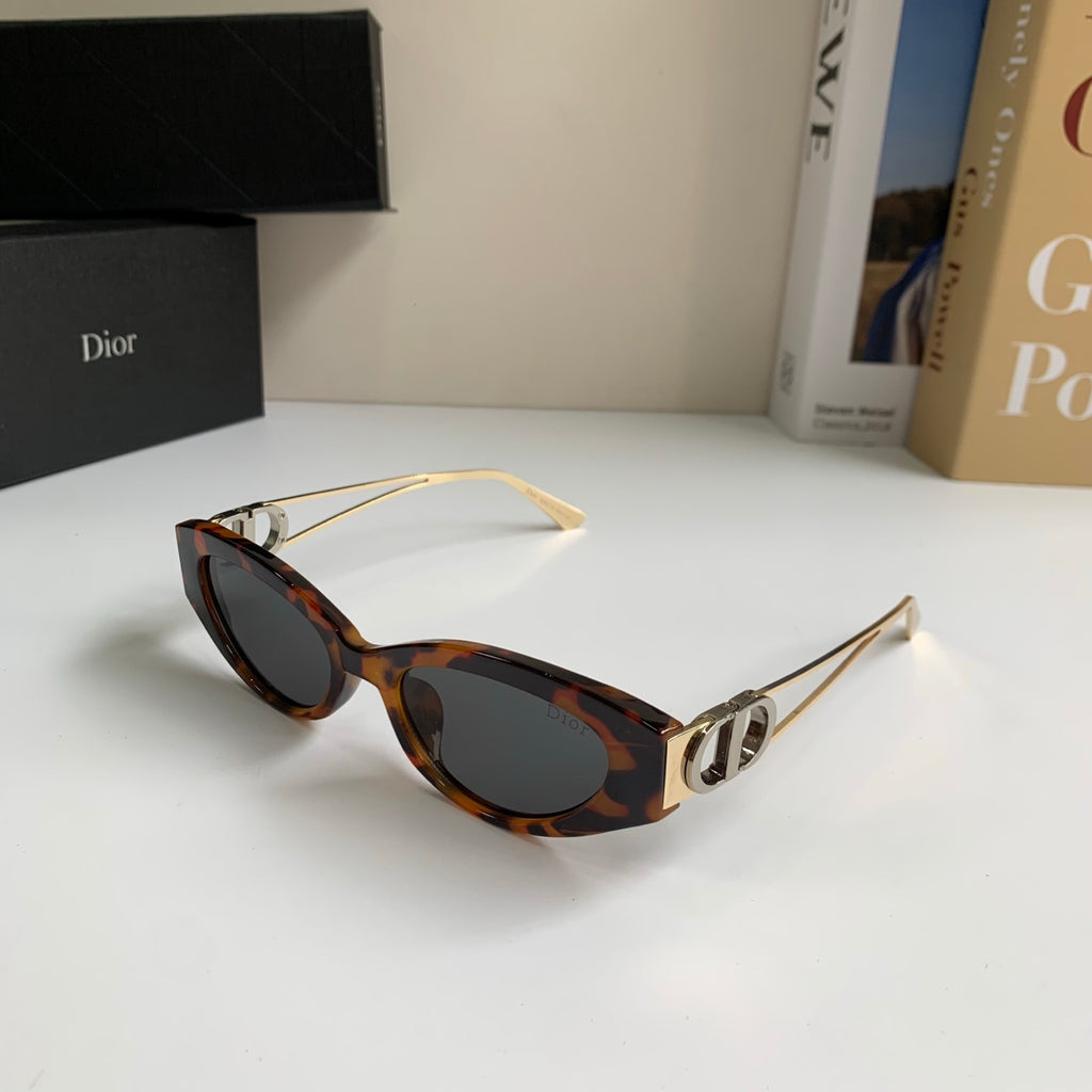 Dior Cat-Eye Silver Lens Sunglasses for Men & Women - detail image 2