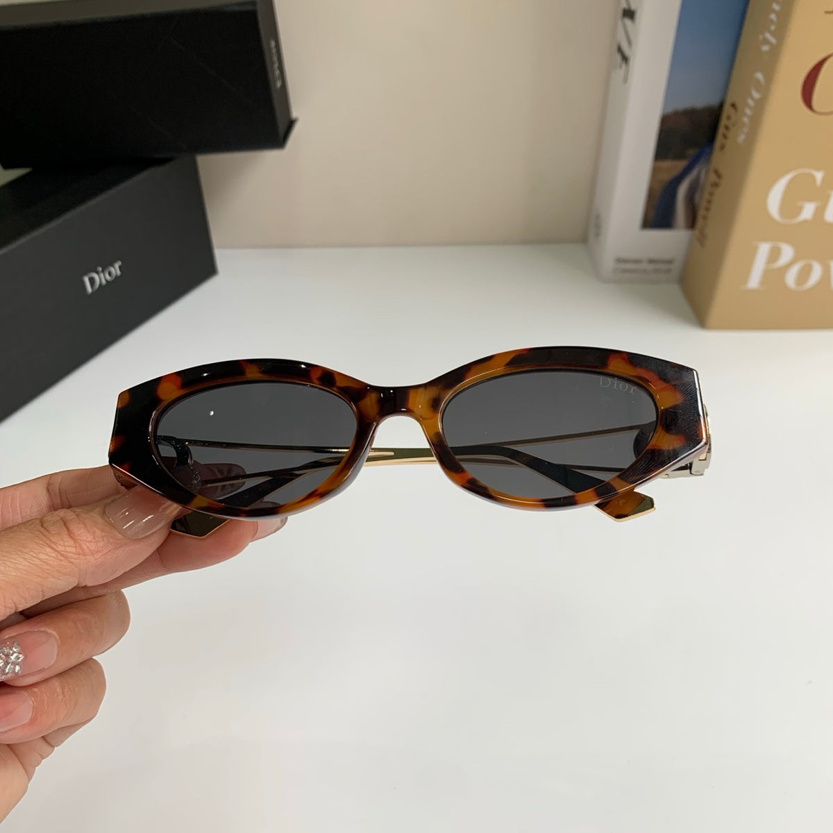 Dior Cat-Eye Silver Lens Sunglasses for Men & Women - 398760 - detail image 4