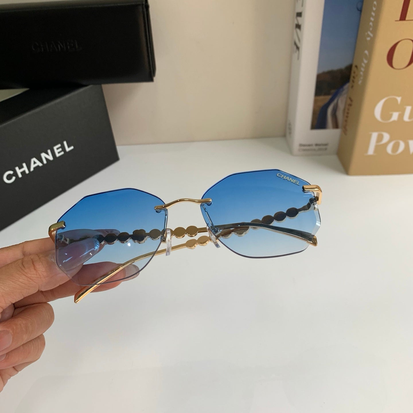 Chanel Fashion Blue Lens Sunglasses for Men & Women - 486515 - detail image 4