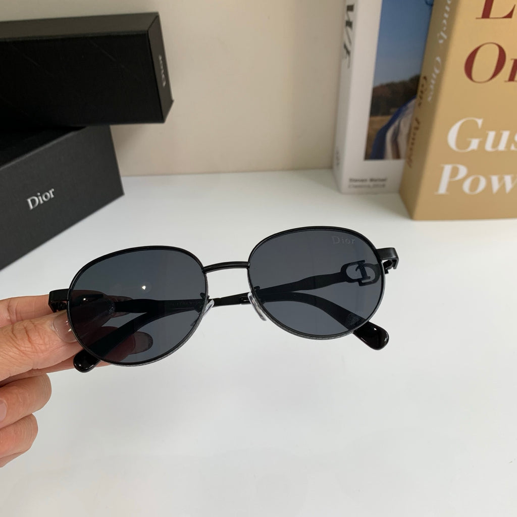 Dior Polarized Metal Fashion Black Lens Sunglasses for Men & Women - detail image 3