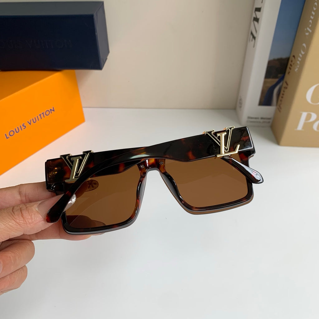 Louis Vuitton Square Black Lens Sunglasses for Men & Women - 414937 - detail image 8