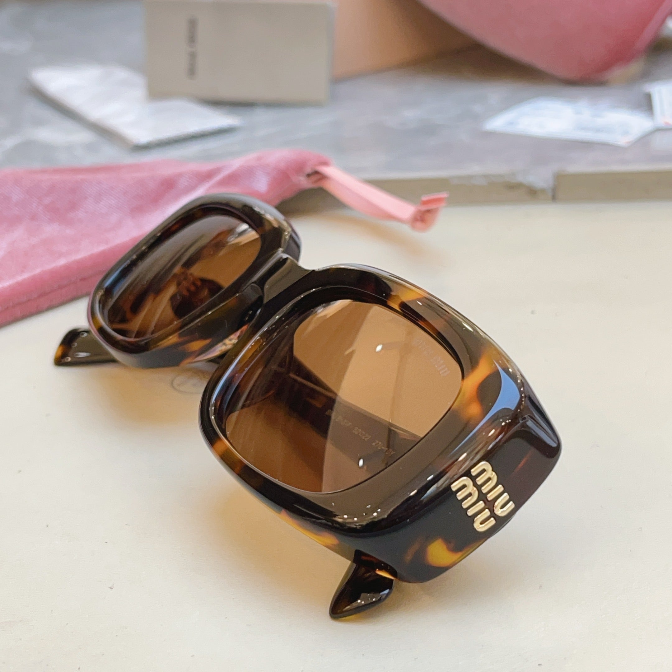 Miu Miu B13-F Fashion Brown Lens Sunglasses for Men & Women - 487656 - detail image 5