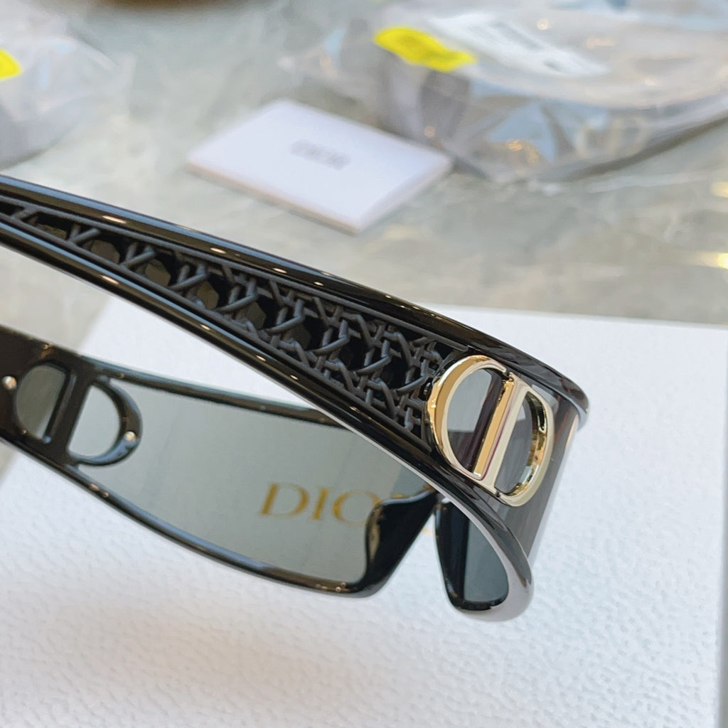Dior VERYDIORM1U Fashion Gray Lens Sunglasses for Men & Women - detail image 5