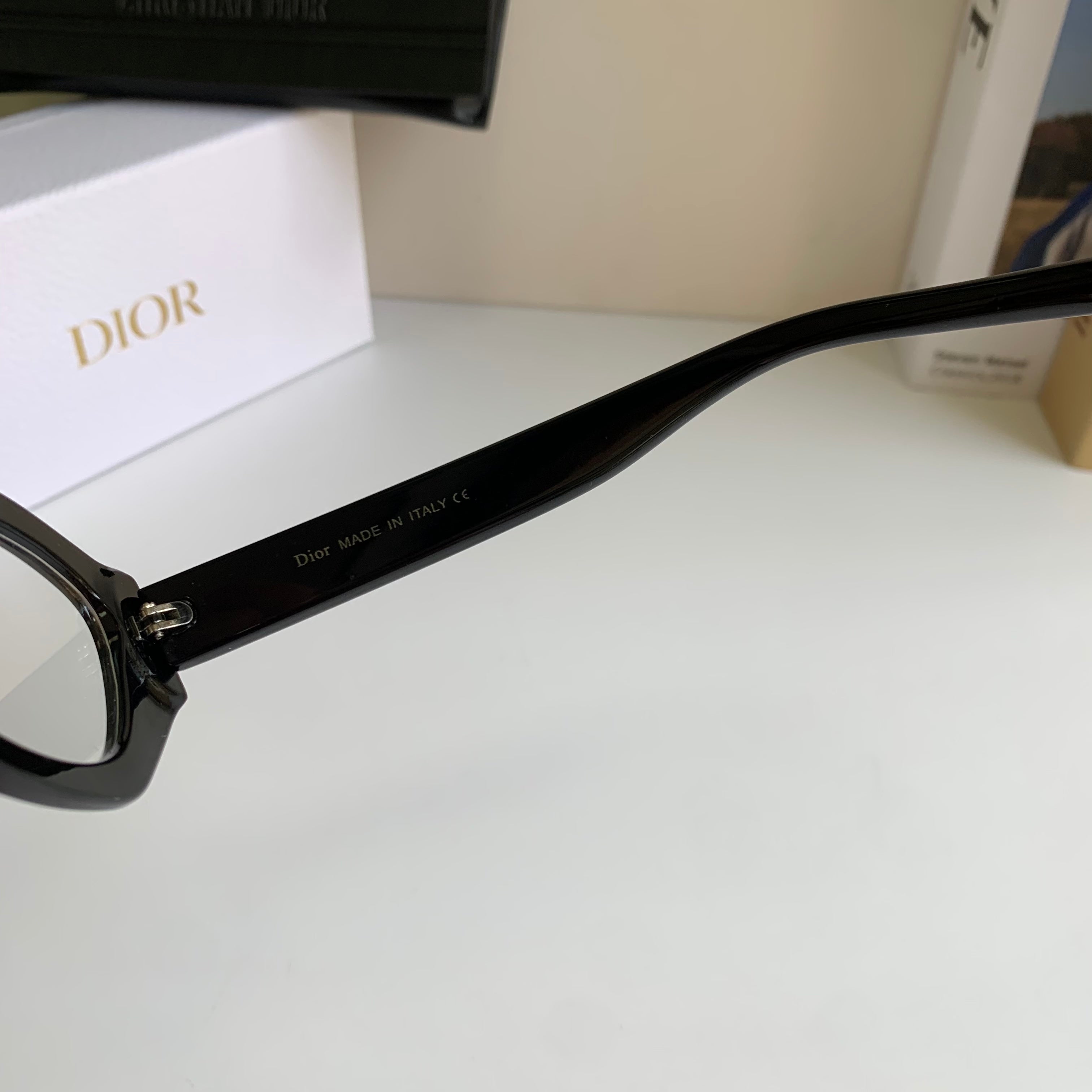 Dior Polarized Cat-Eye Silver Lens Sunglasses for Men & Women - 465405 - detail image 6