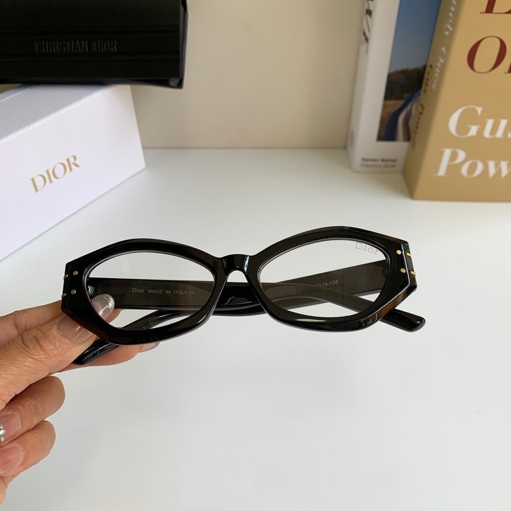 Dior Polarized Cat-Eye Silver Lens Sunglasses for Men & Women - 382463 - detail image 4