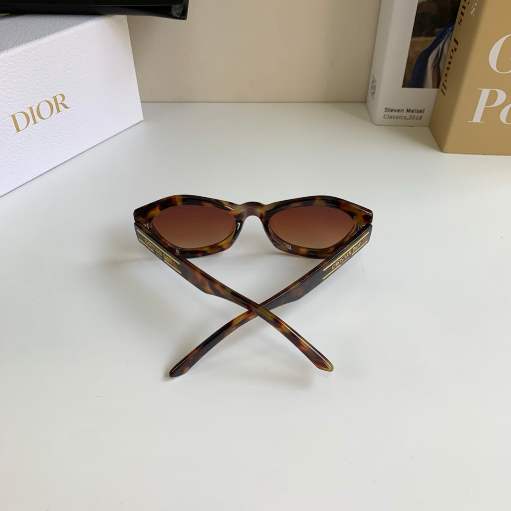 Dior Polarized Cat-Eye Black Lens Sunglasses for Men & Women - 465406 - detail image 8