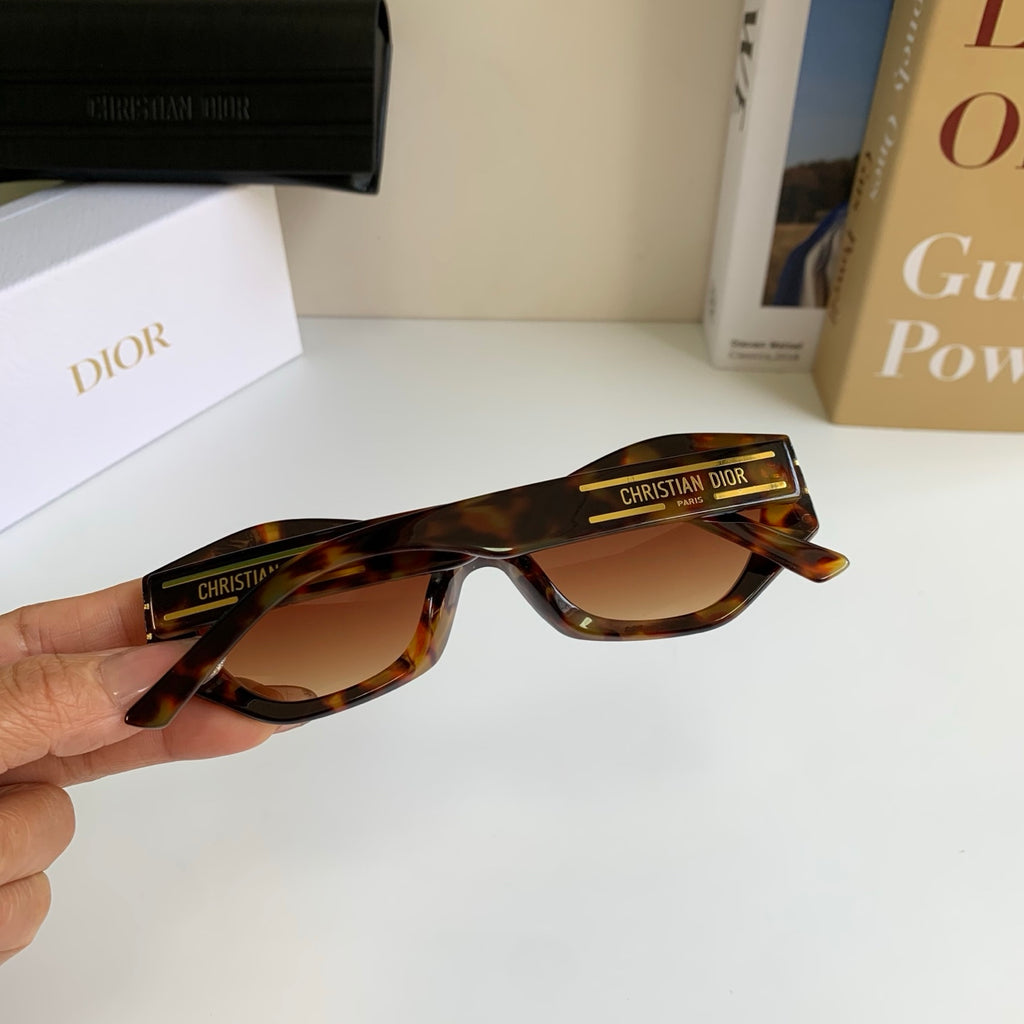 Dior Polarized Cat-Eye Black Lens Sunglasses for Men & Women - 465406 - detail image 7