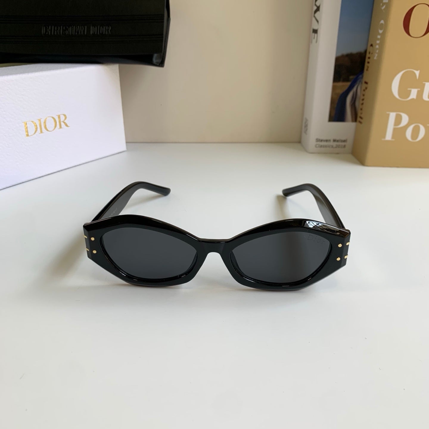 Dior Polarized Cat-Eye Black Lens Sunglasses for Men & Women - 465407 - detail image 3