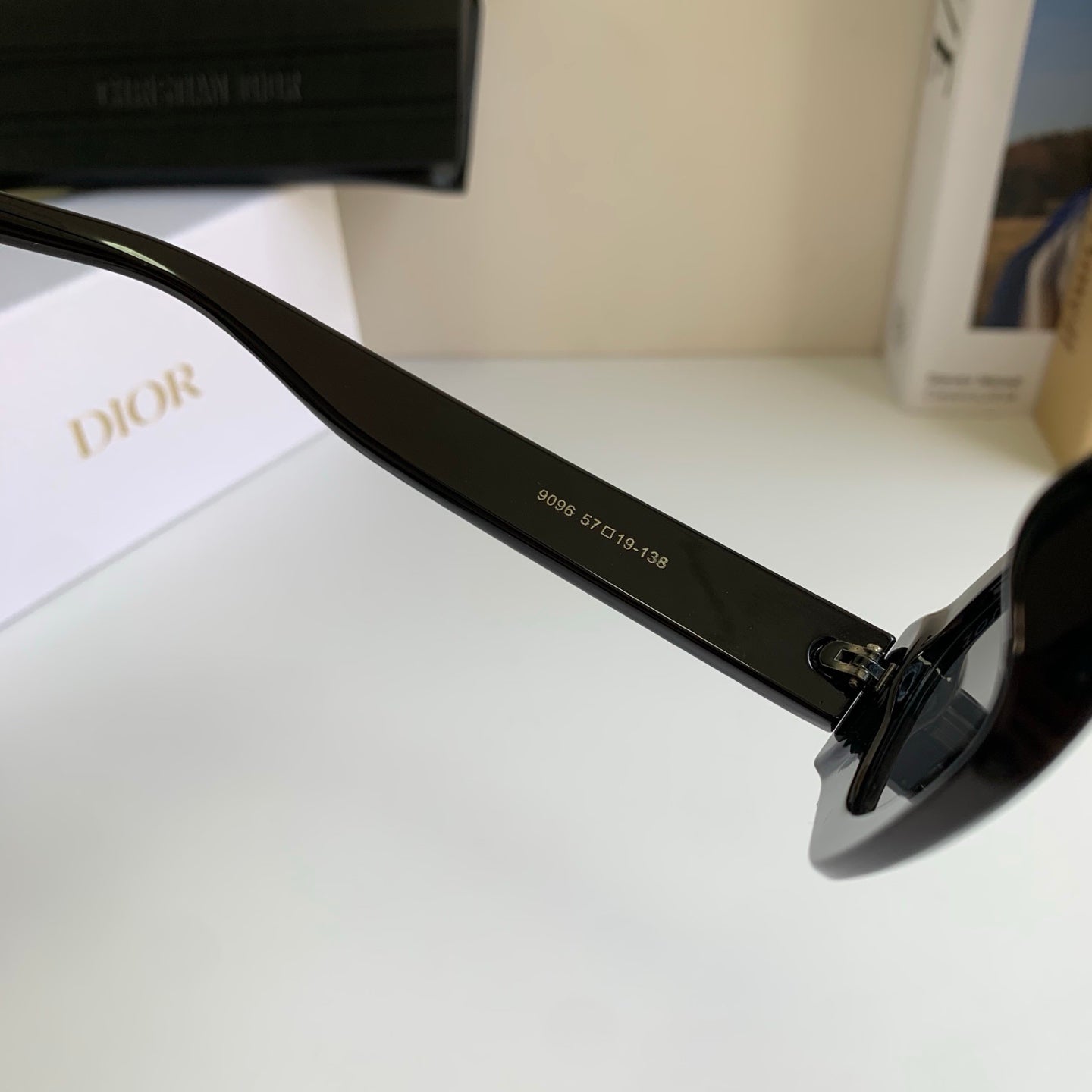 Dior Polarized Cat-Eye Black Lens Sunglasses for Men & Women - 465407 - detail image 7