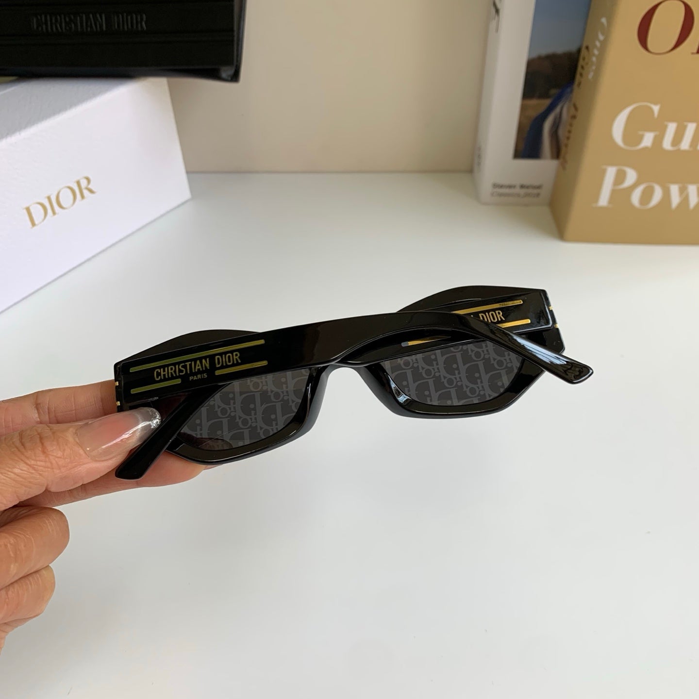 Dior Polarized Cat-Eye Black Lens Sunglasses for Men & Women - detail image 6