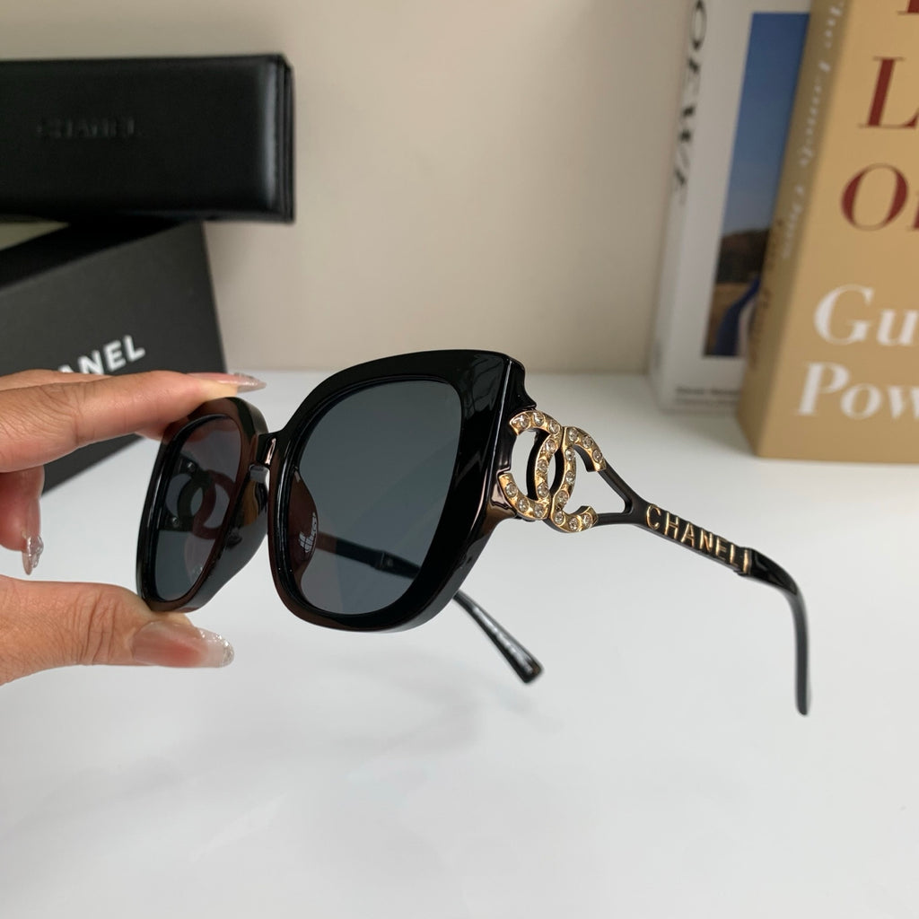 Chanel Fashion Black Lens Sunglasses for Men & Women - 398584 - detail image 6