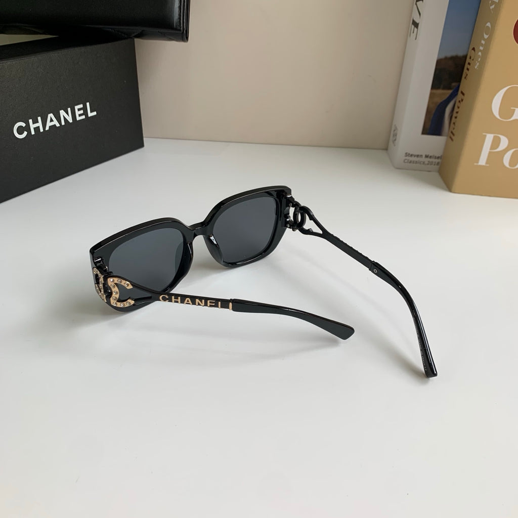 Chanel Fashion Black Lens Sunglasses for Men & Women - 398584 - detail image 10