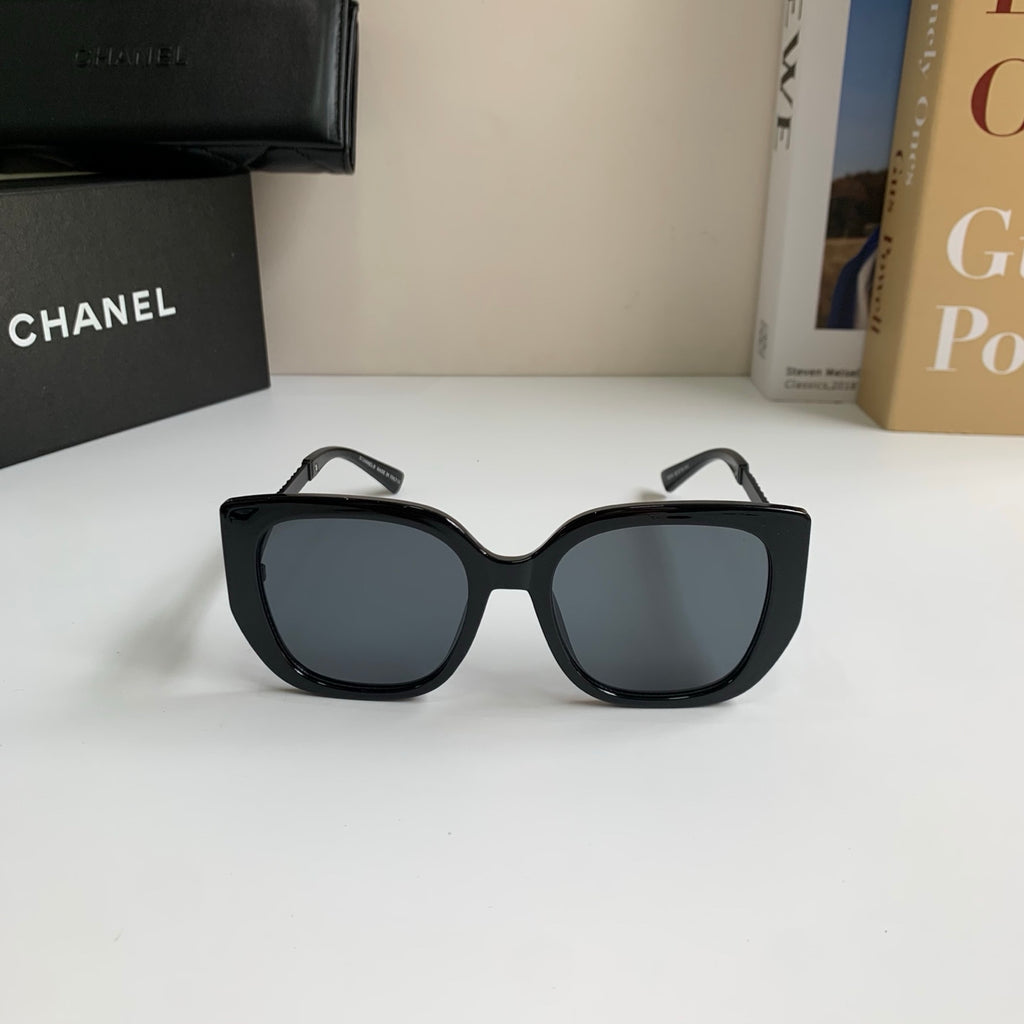 Chanel Fashion Black Lens Sunglasses for Men & Women - 398584 - detail image 3