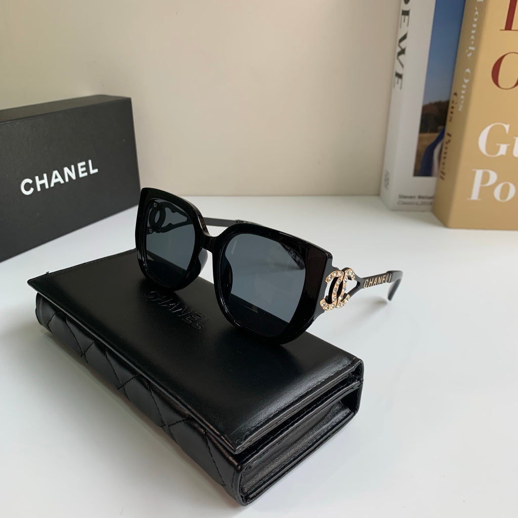 Chanel Fashion Black Lens Sunglasses for Men & Women - 398584 - detail image 5