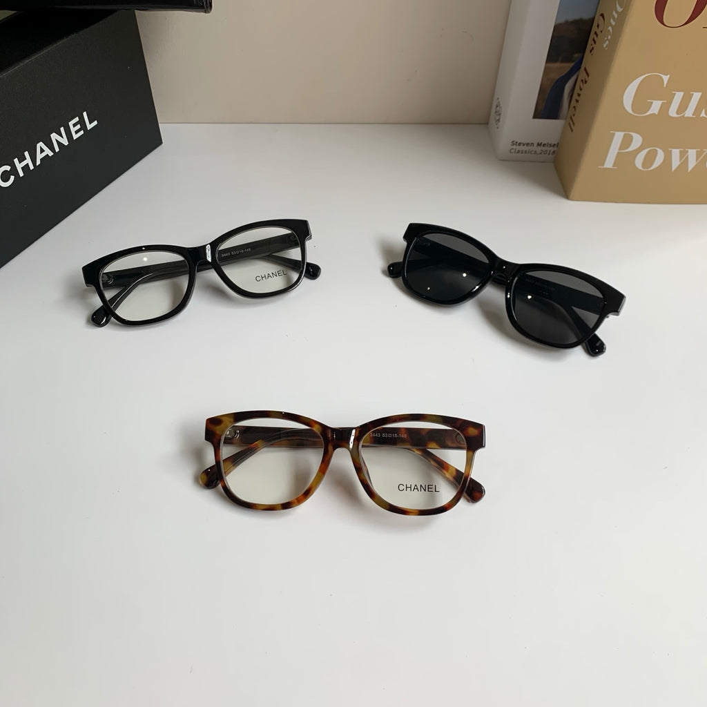 Chanel Blue-Light Fashion Silver Lens Sunglasses for Men & Women - detail image 9