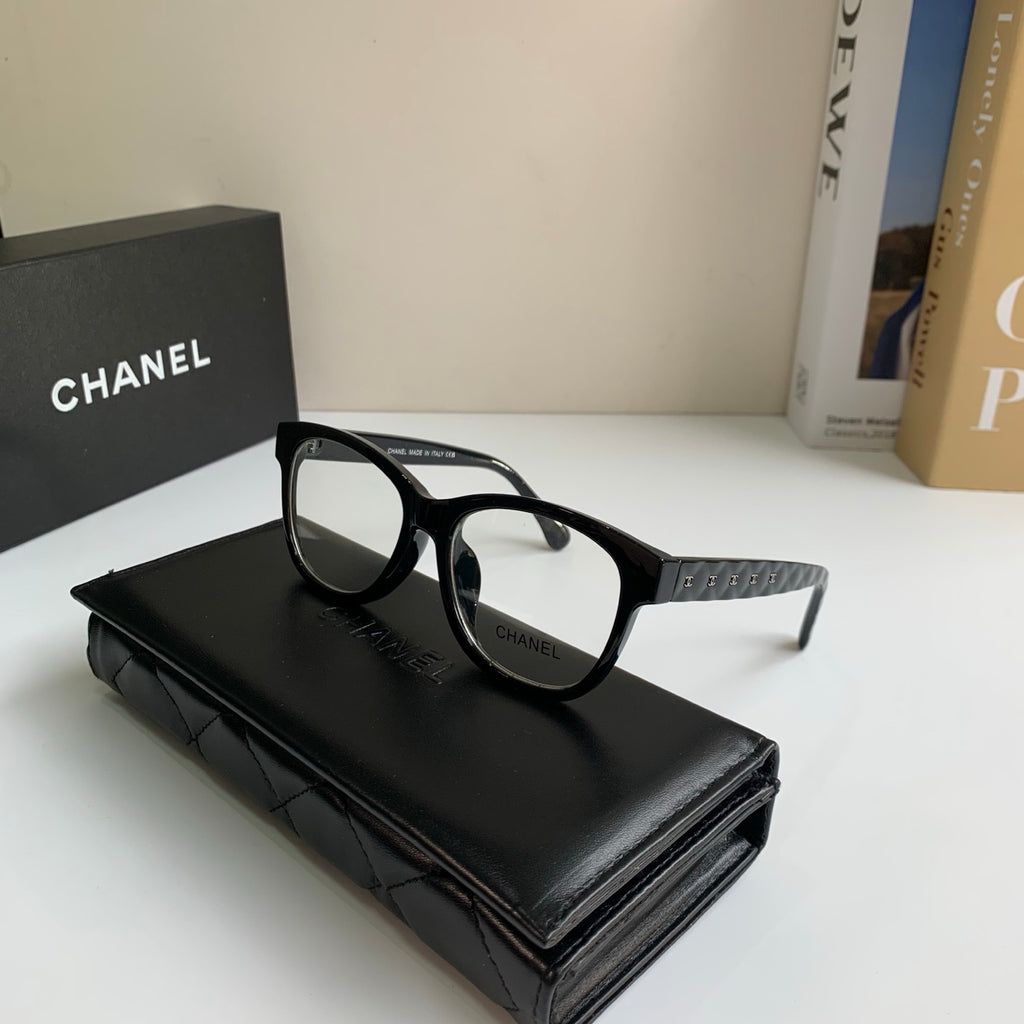 Chanel Blue-Light Fashion Silver Lens Sunglasses for Men & Women - 398585 - detail image 4