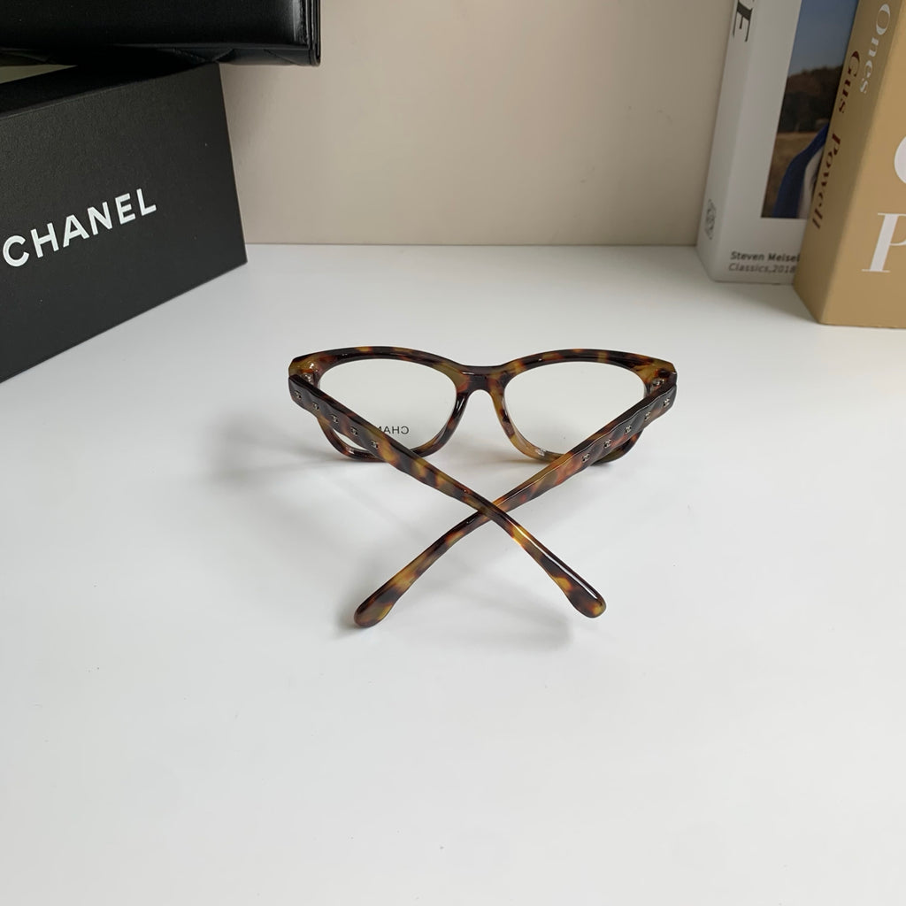 Chanel Blue-Light Fashion Silver Lens Sunglasses for Men & Women - 398586 - detail image 7