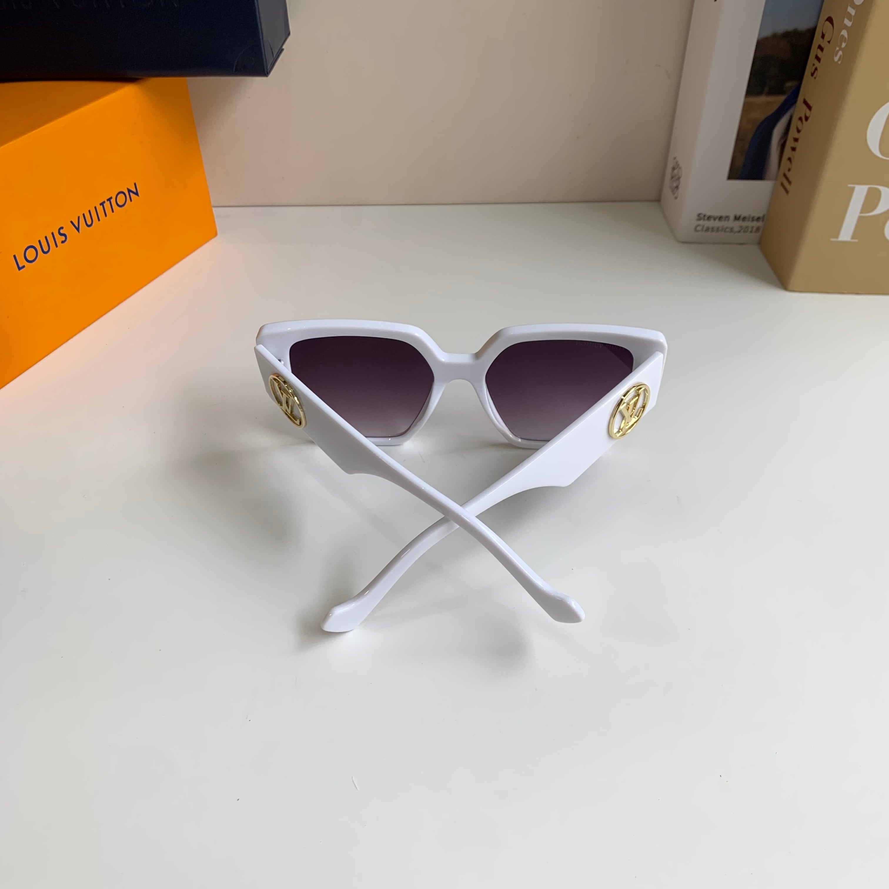 Louis Vuitton Square Silver Lens Sunglasses for Men & Women - 414891 - detail image 8