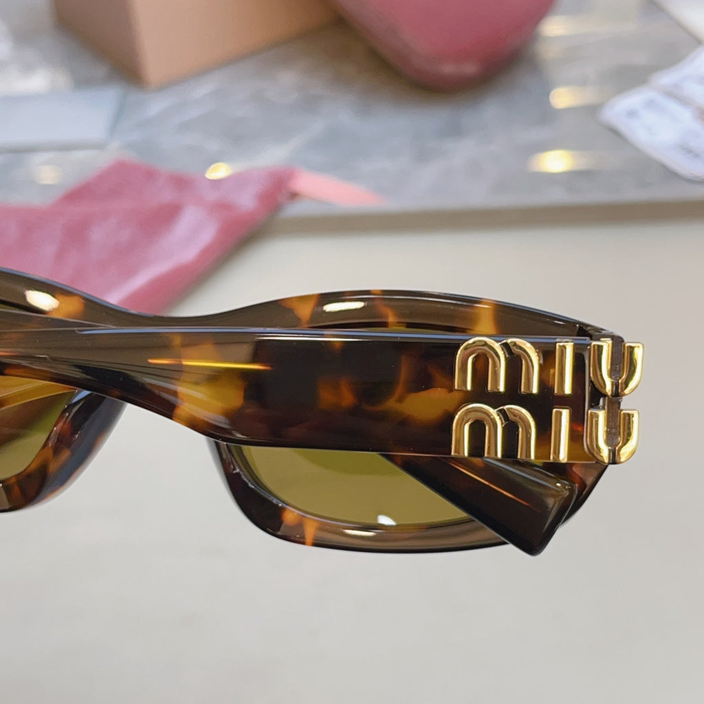 Miu Miu B04-F Fashion Black Lens Sunglasses for Men & Women - detail image 5