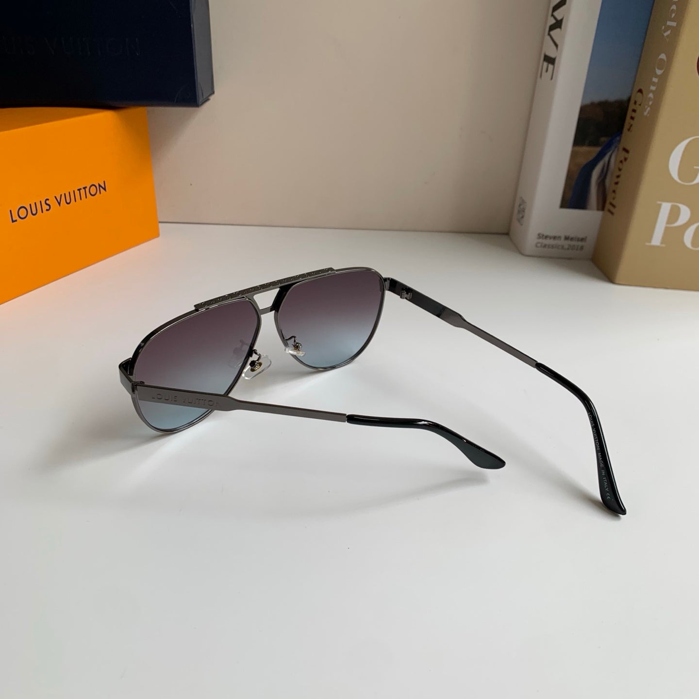 Louis Vuitton Metal Aviator Silver Lens Sunglasses for Men & Women - 431238 - detail image 9