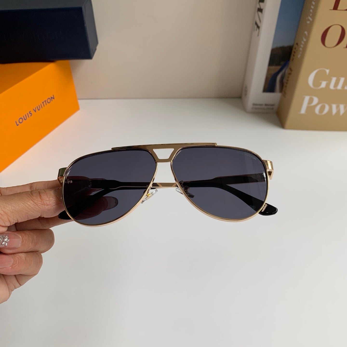 Louis Vuitton Metal Aviator Silver Lens Sunglasses for Men & Women - 431241 - detail image 4