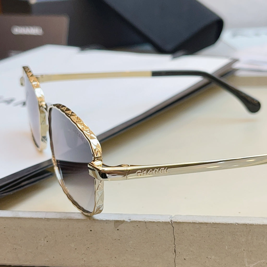 Chanel CH4295-S Fashion Black Lens Sunglasses for Men & Women - 431592 - detail image 7