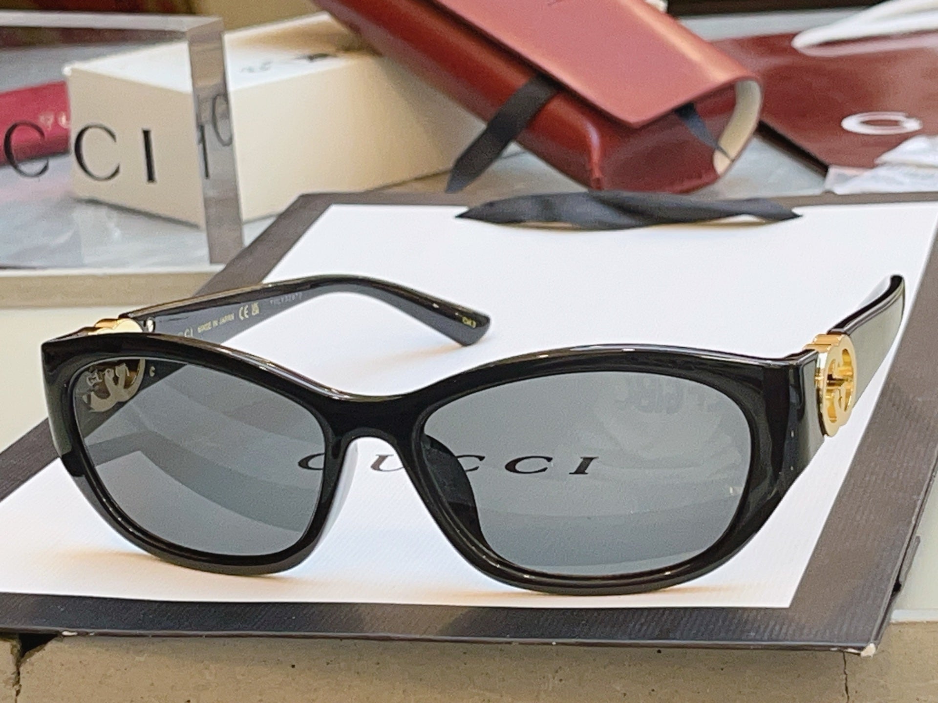 Gucci GG1826SK Fashion Brown Lens Sunglasses for Men & Women - detail image 5
