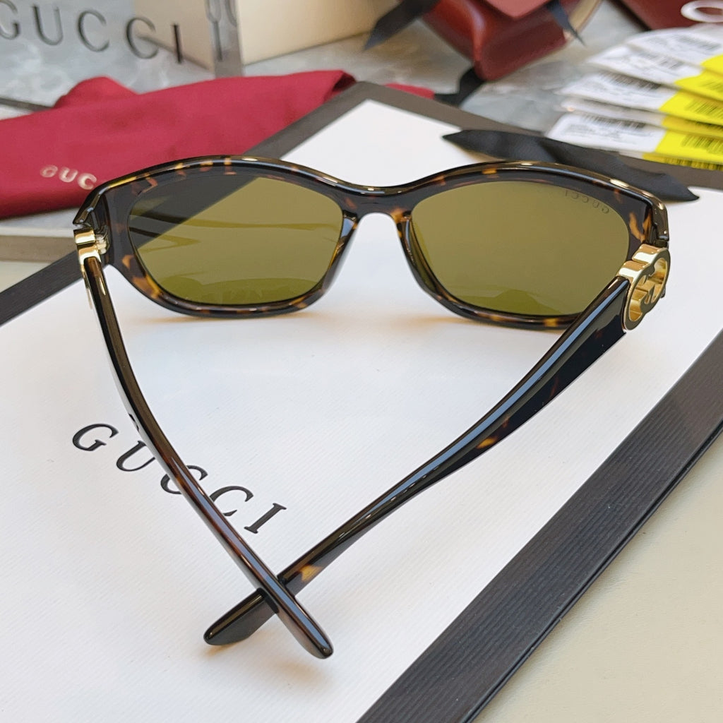 Gucci GG1826SK Fashion Black Lens Sunglasses for Men & Women - detail image 9