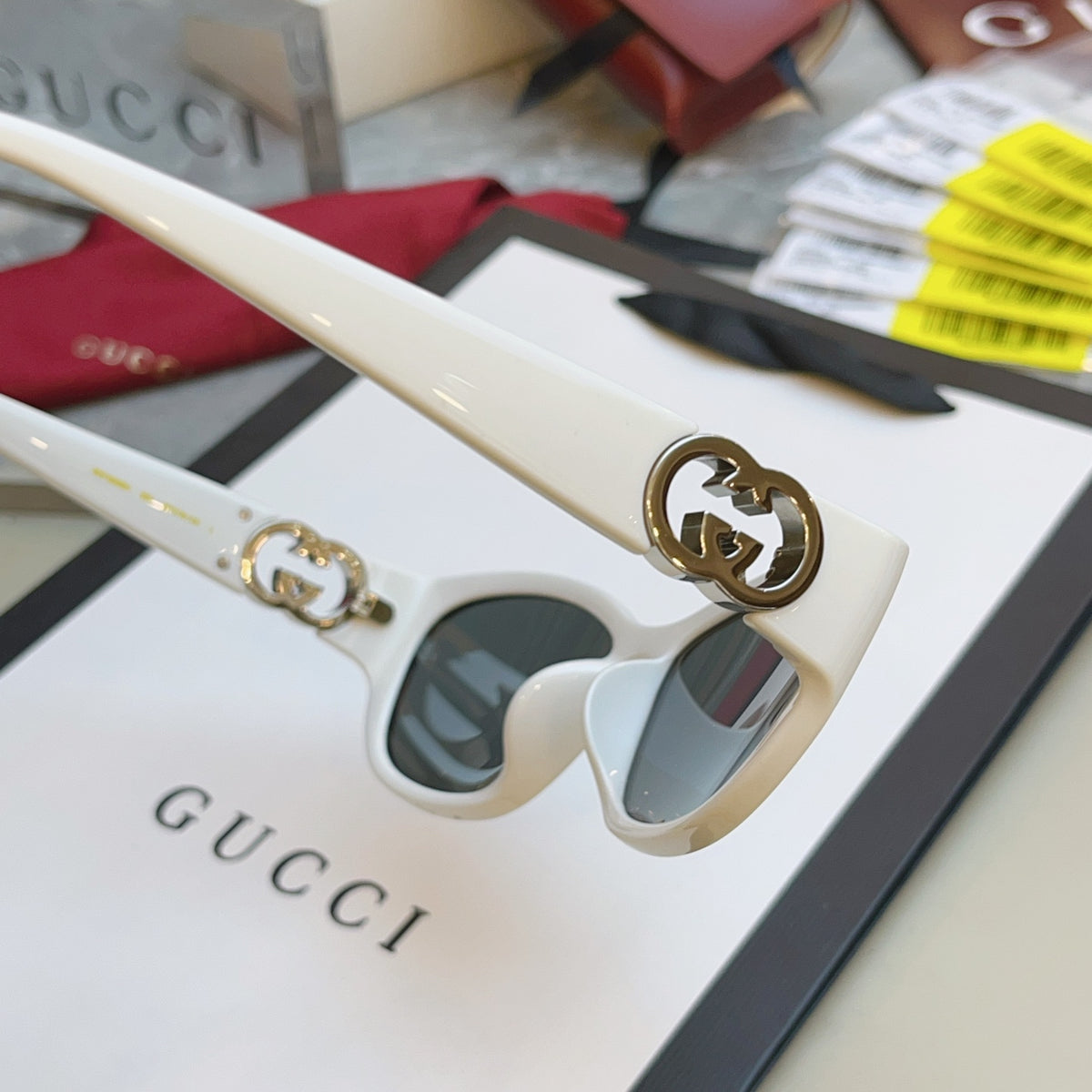 Gucci GG1826SK Fashion Red Lens Sunglasses for Men & Women - detail image 5