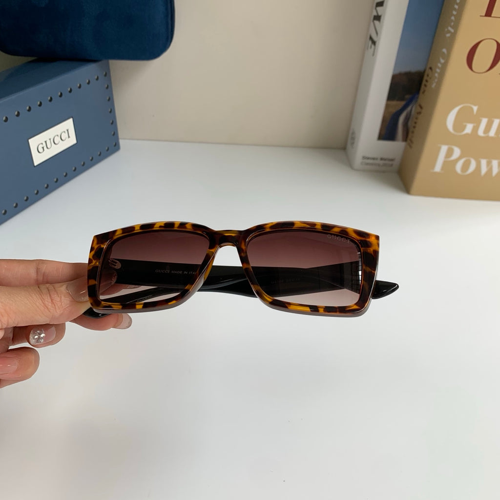 Gucci Square Brown Lens Sunglasses for Men & Women - 357941 - detail image 4