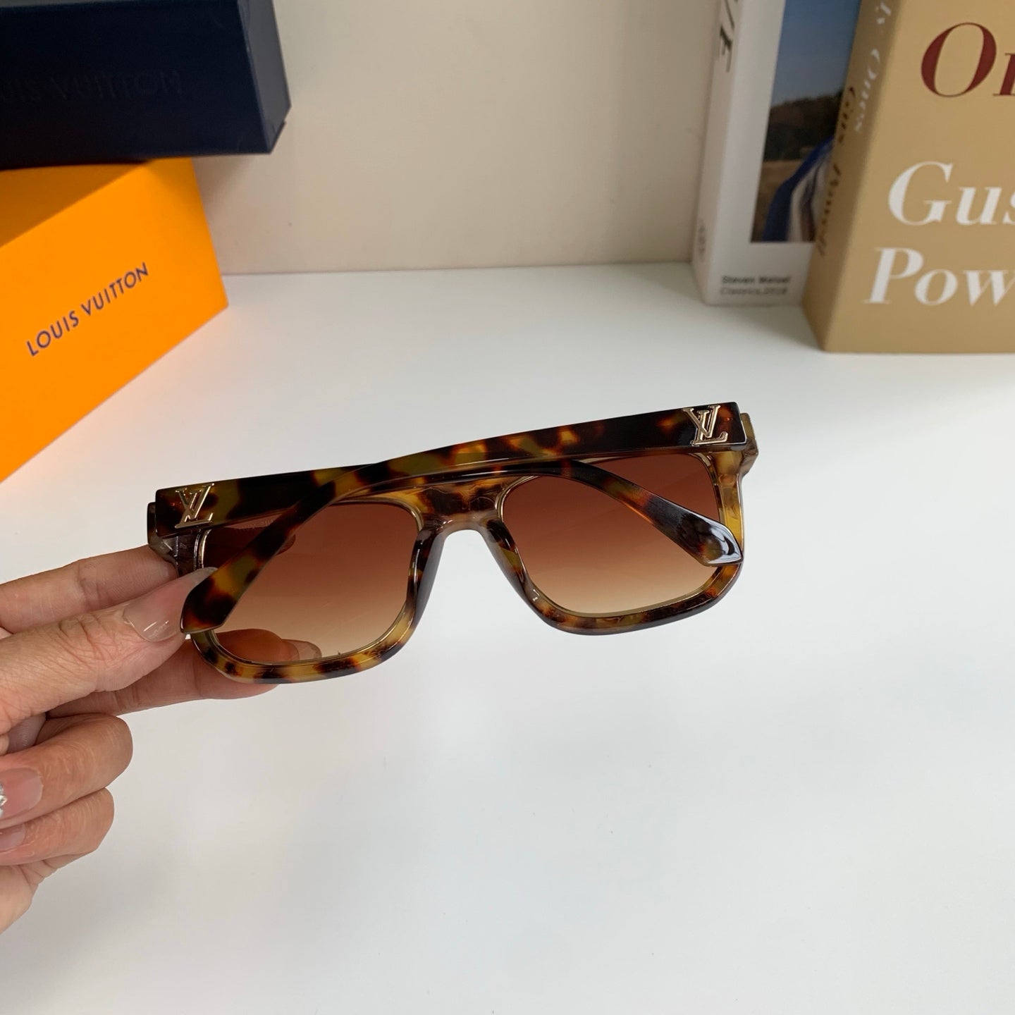 Louis Vuitton Square Brown Lens Sunglasses for Men & Women - 357760 - detail image 8