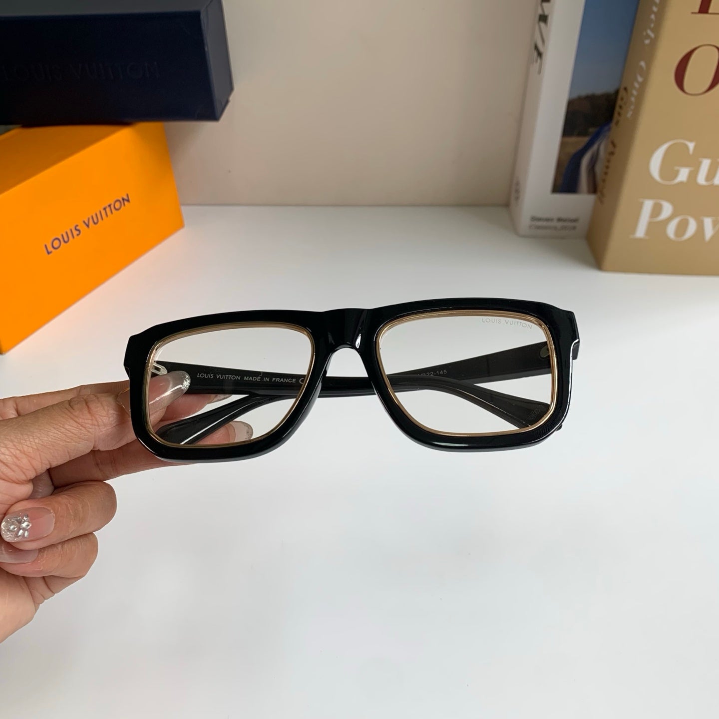 Louis Vuitton Square Silver Lens Sunglasses for Men & Women - 357761 - detail image 4