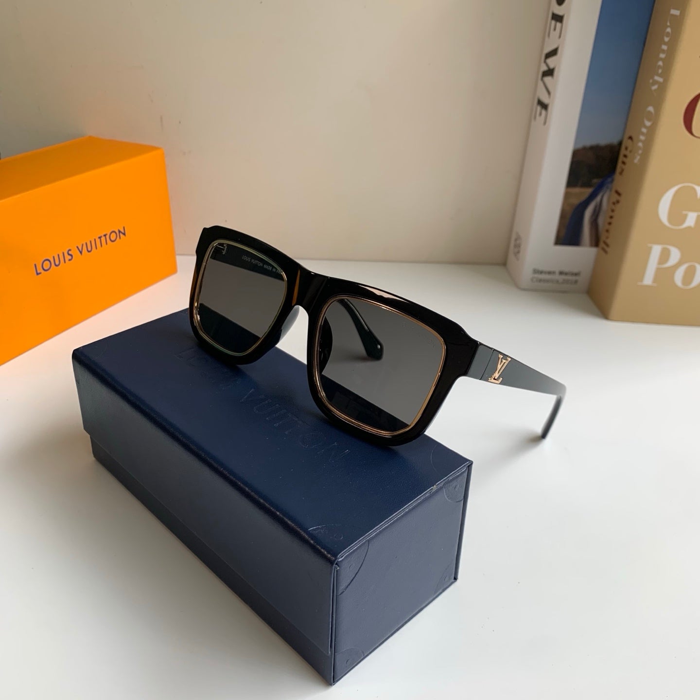 Louis Vuitton Square Black Lens Sunglasses for Men & Women - 357763 - detail image 5