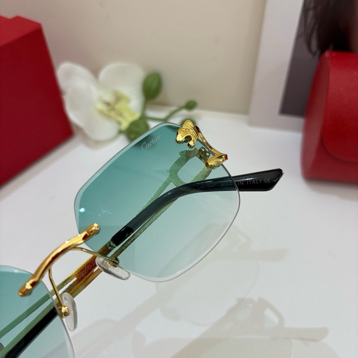 Cartier Fashion Green Lens Sunglasses for Men & Women - 382769