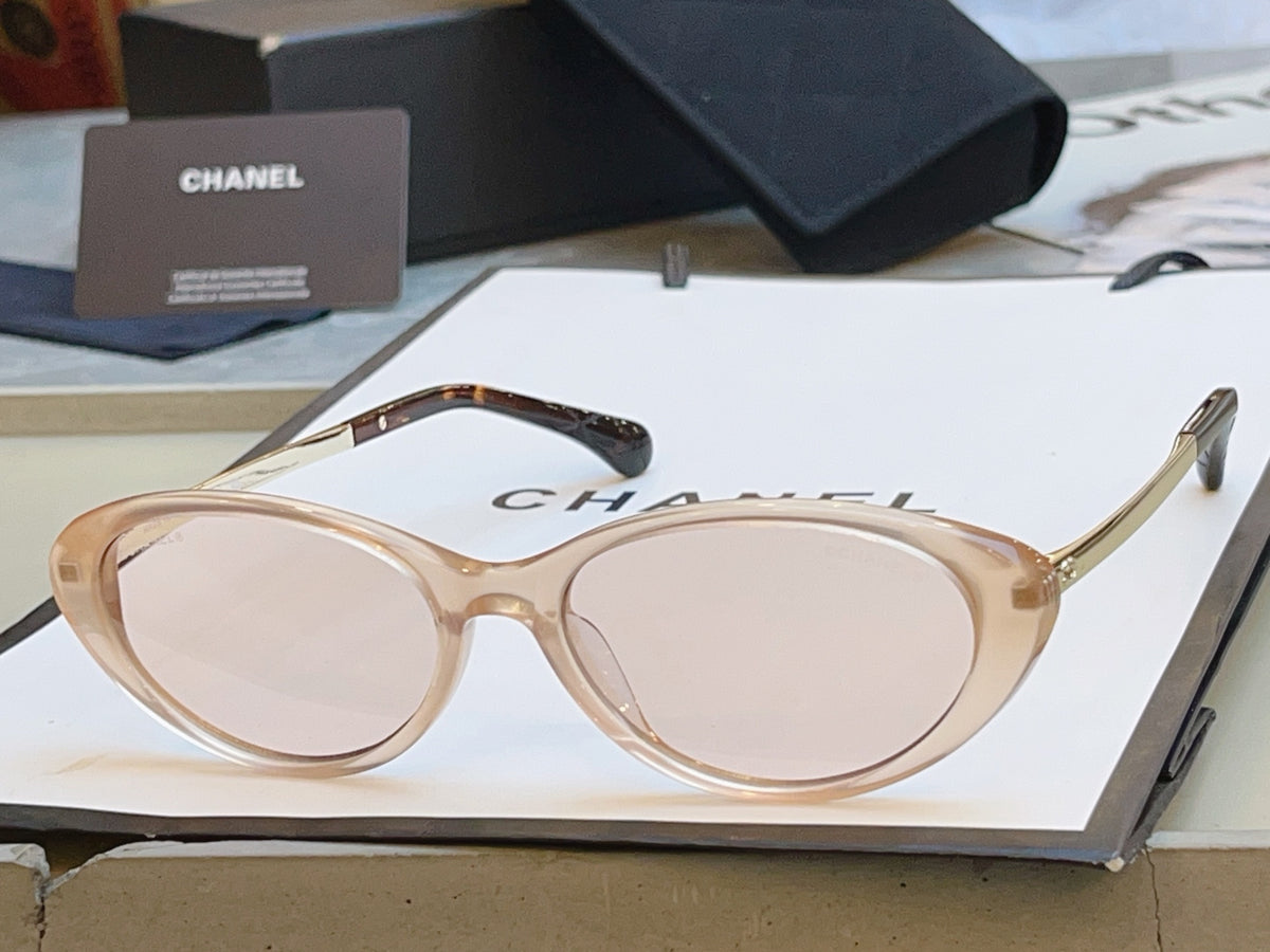 Chanel 3508 Fashion Gold Lens Sunglasses for Men & Women - detail image 3