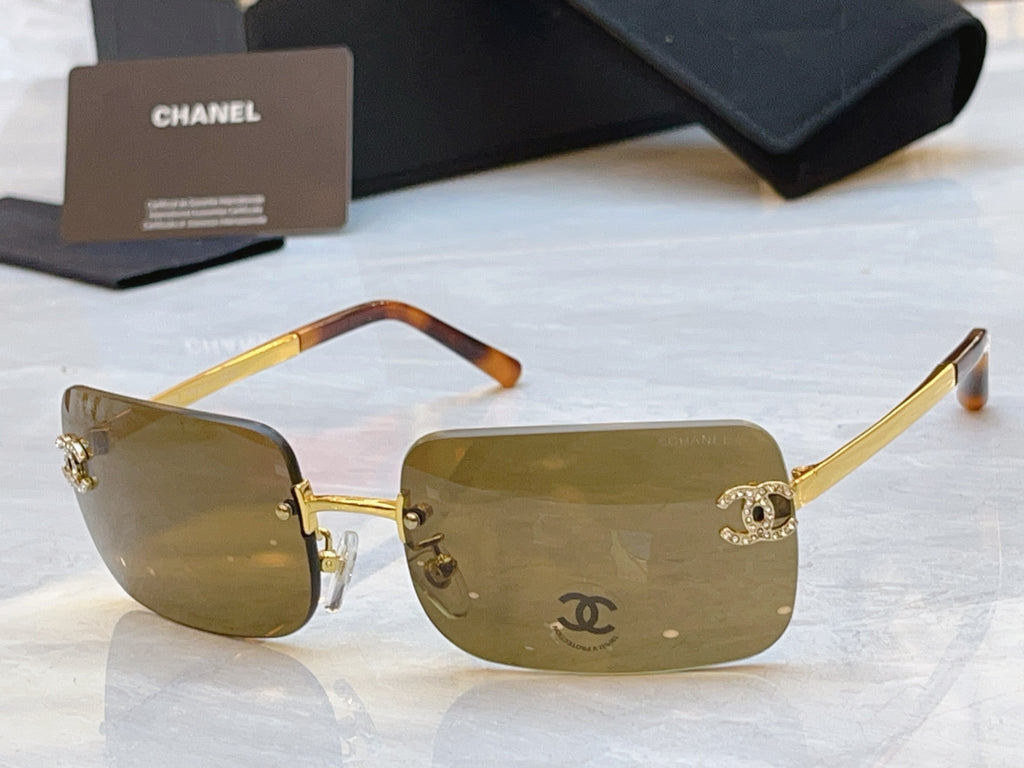 Chanel CH4218 Fashion Silver Lens Sunglasses for Men & Women - detail image 2