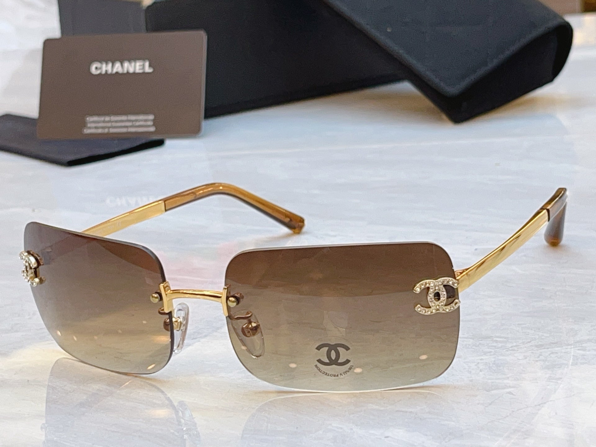 Chanel CH4218 Fashion Silver Lens Sunglasses for Men & Women - detail image 11