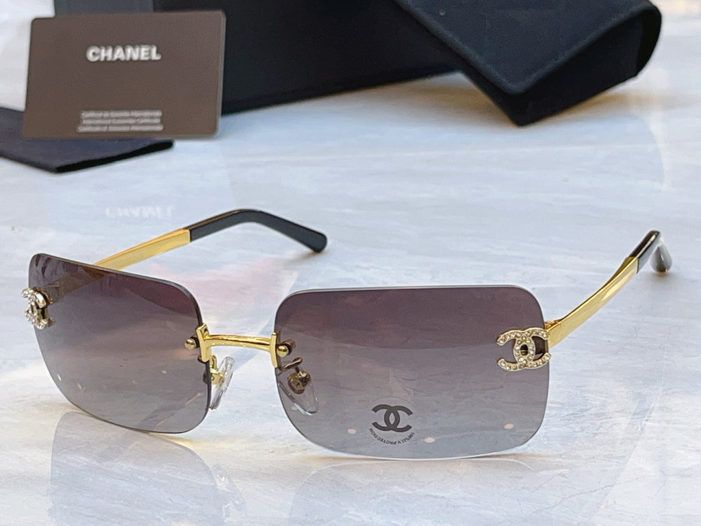 Chanel CH4218 Fashion Silver Lens Sunglasses for Men & Women - detail image 4