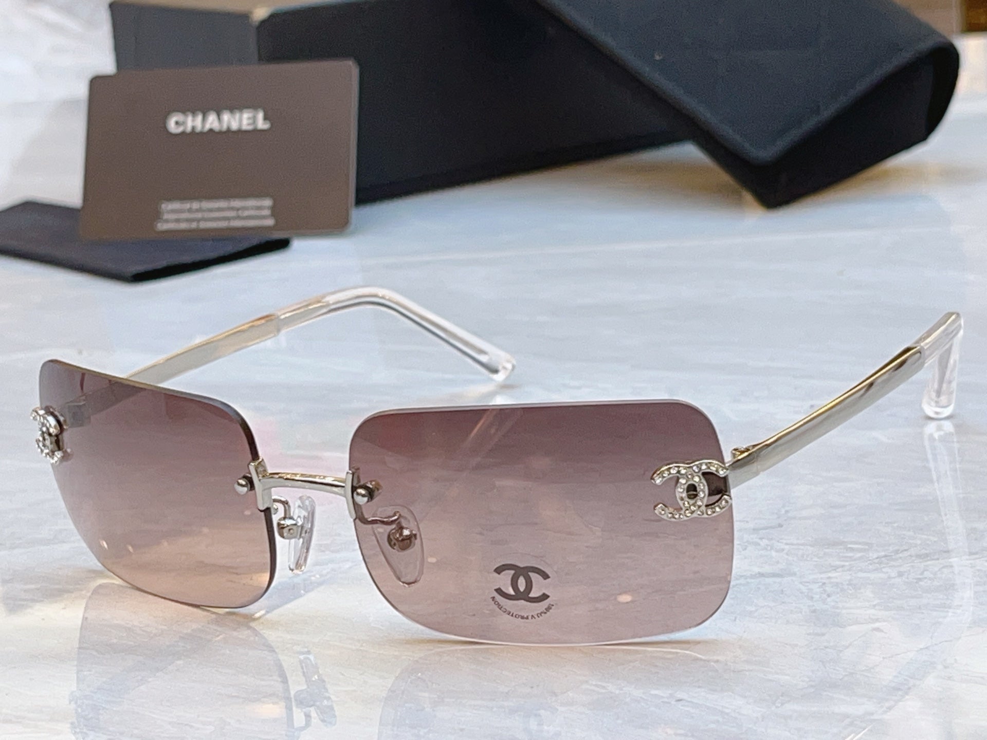 Chanel CH4218 Fashion Silver Lens Sunglasses for Men & Women - detail image 10