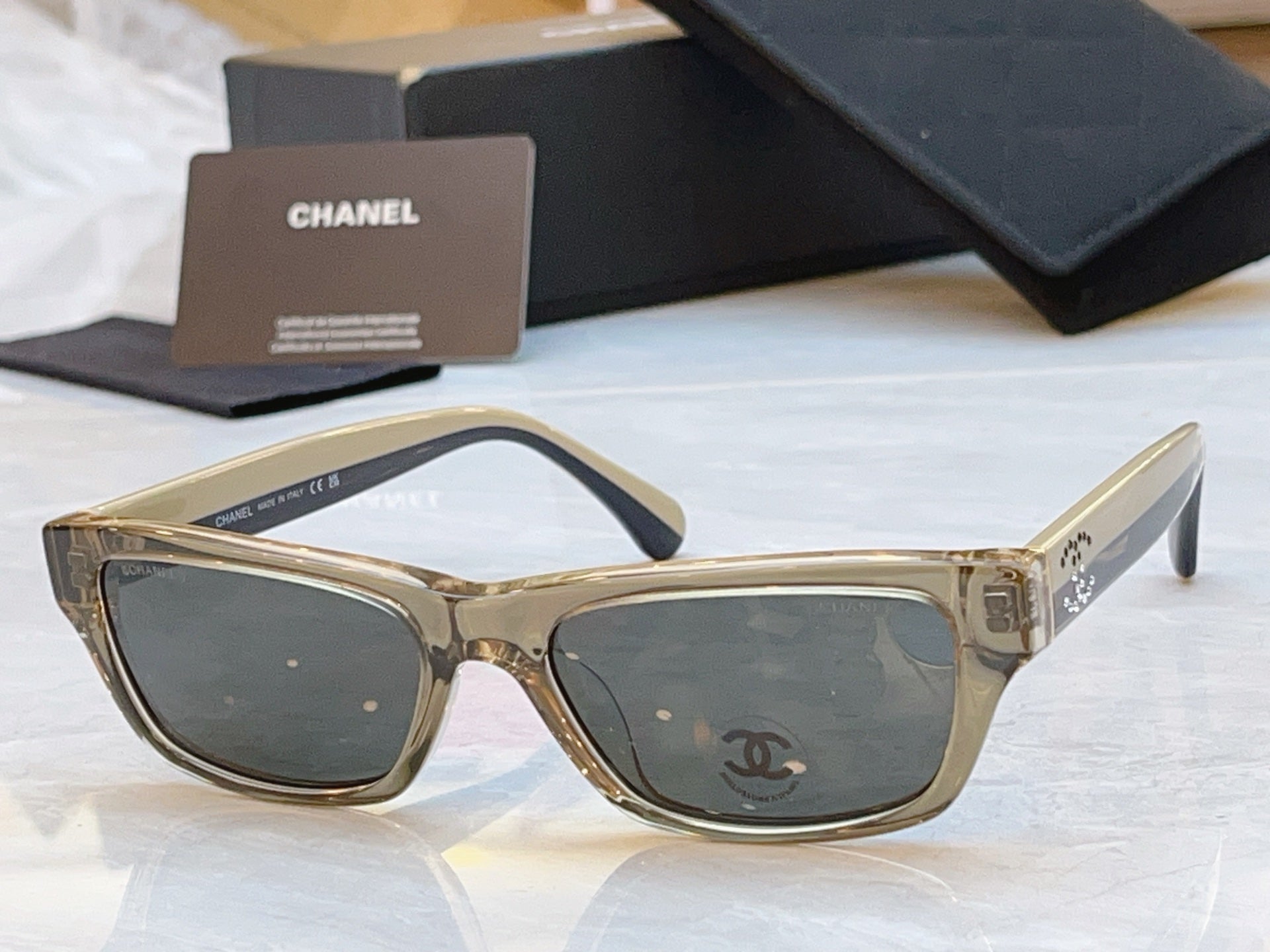 Chanel CH5561B Fashion Gold Lens Sunglasses for Men & Women