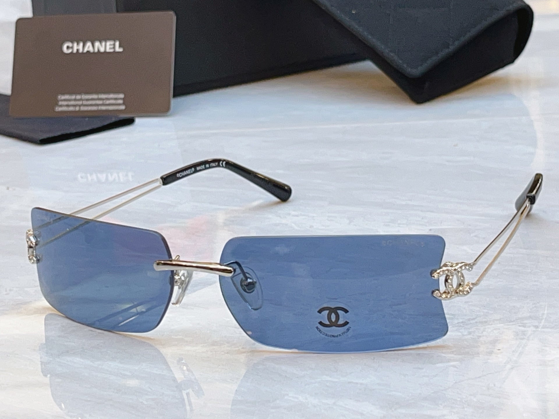 Chanel CH4051 Fashion Brown Lens Sunglasses for Men & Women - detail image 3