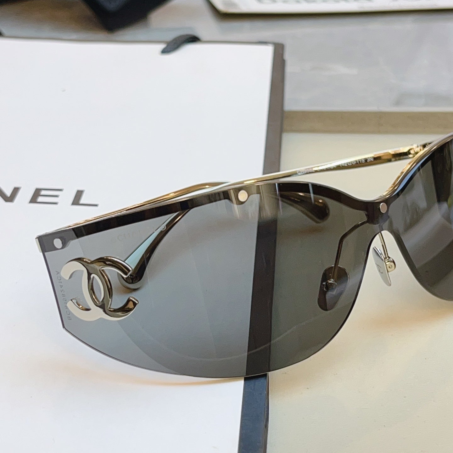 Chanel CH9582 Fashion Gray Lens Sunglasses for Men & Women - detail image 8