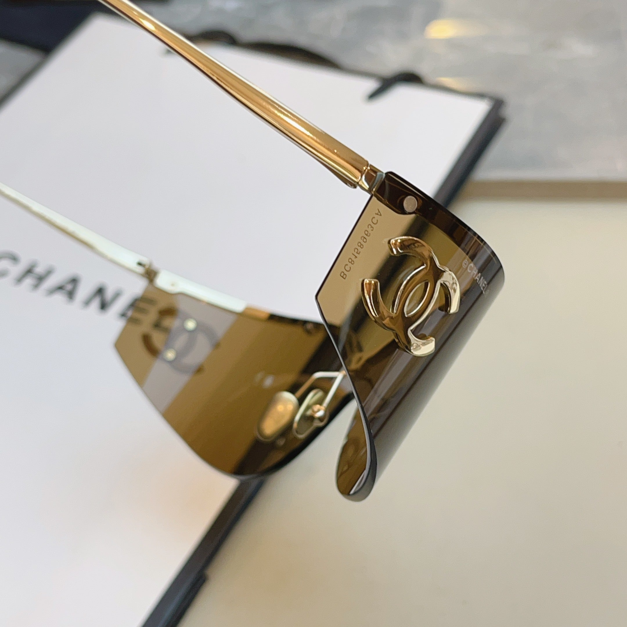 Chanel CH9582 Fashion Orange Lens Sunglasses for Men & Women - detail image 5