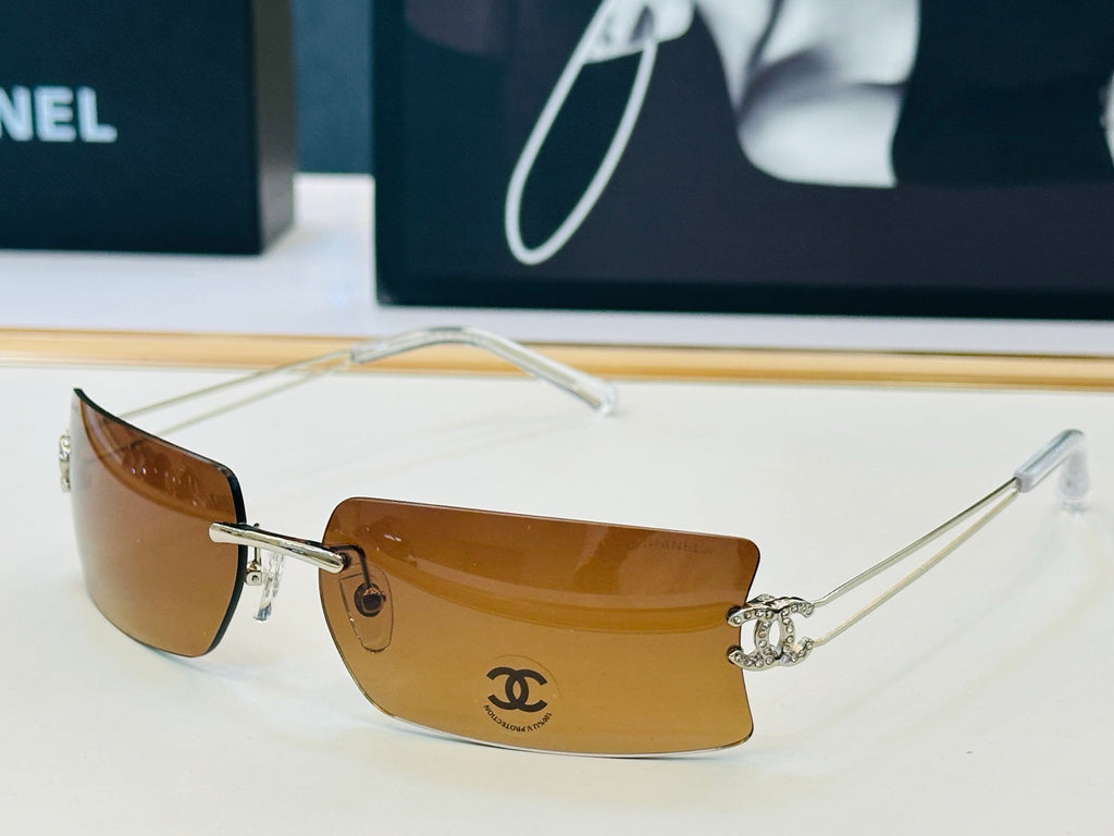 Chanel CH4051 Fashion Black Lens Sunglasses for Men & Women - detail image 2